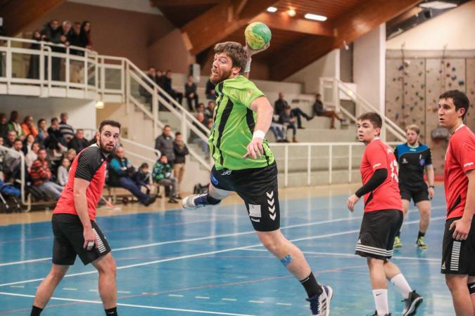 Solide défenseur et pivot reconverti, Antoine Seurot rejoint Annecy Handball.