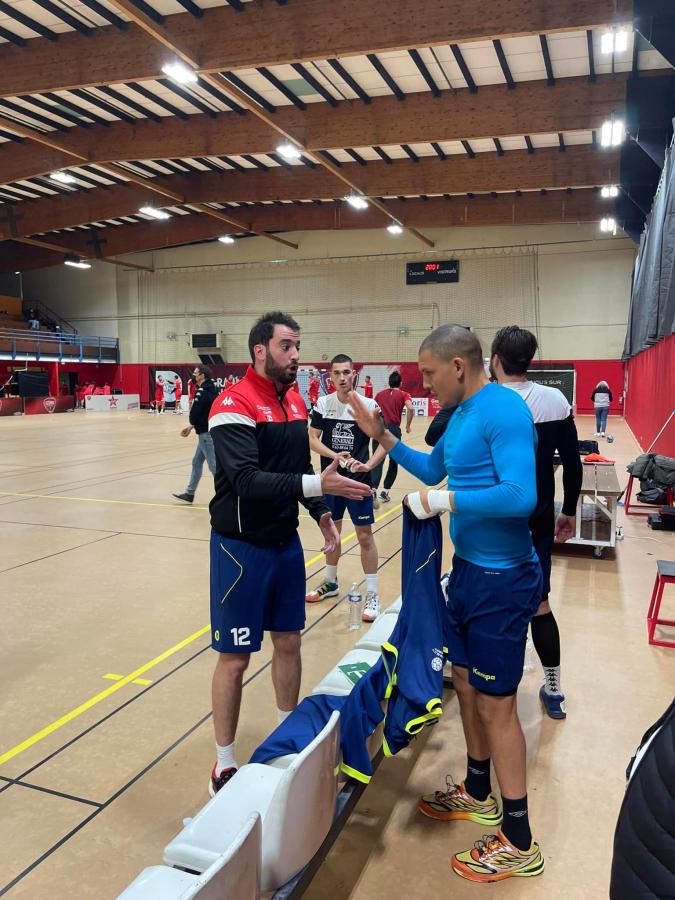 261728905_10219398729055168_3656082289314524428_n